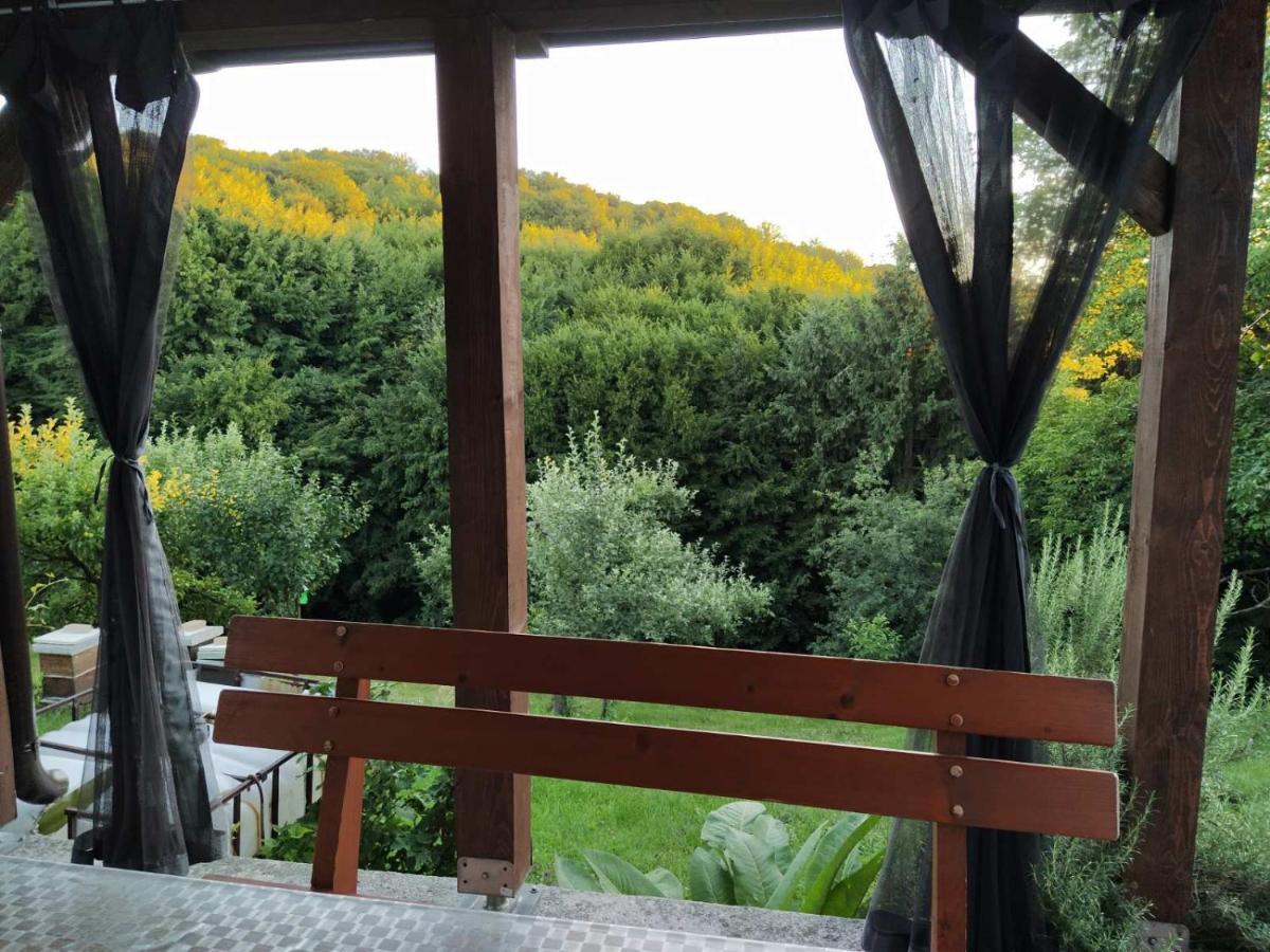 Guest House Bee Високо Экстерьер фото