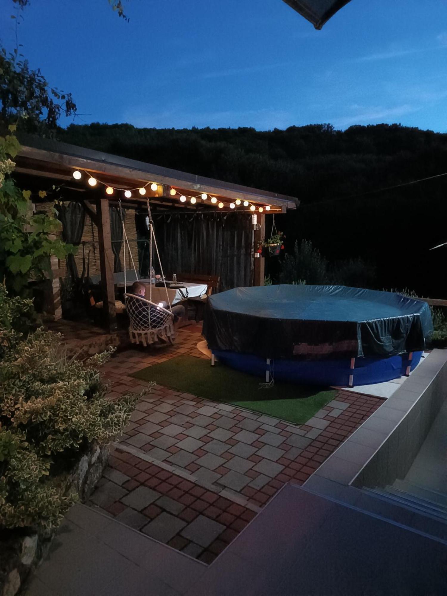 Guest House Bee Високо Экстерьер фото